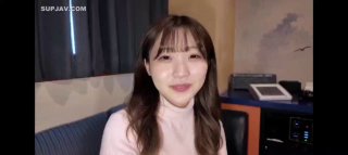 火爆欧美大胡子男友直播调教女友口交绝b小骚货一枚